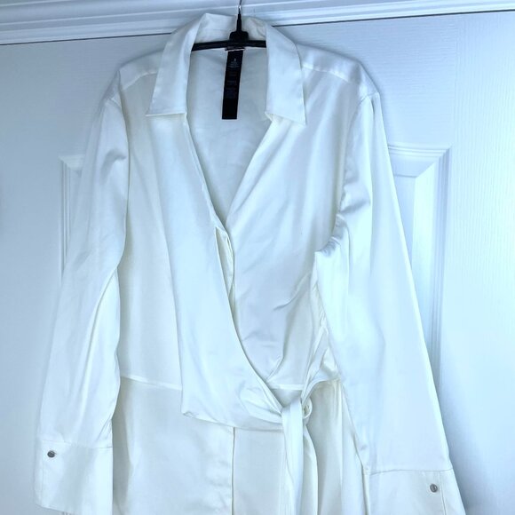 Chico’s Black Label White Wrap Women Blouse with Tie Waist Size 3 (XL, US 16-18) - Picture 1 of 12